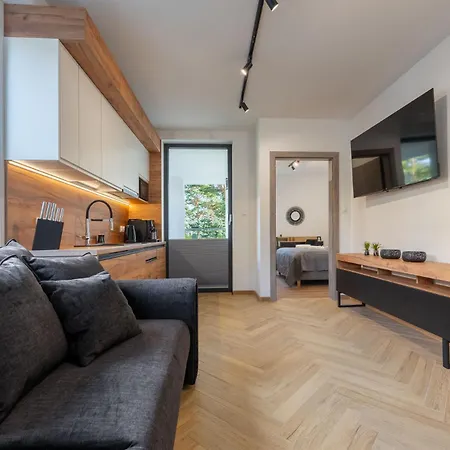 Apartament Rozewska 30 *