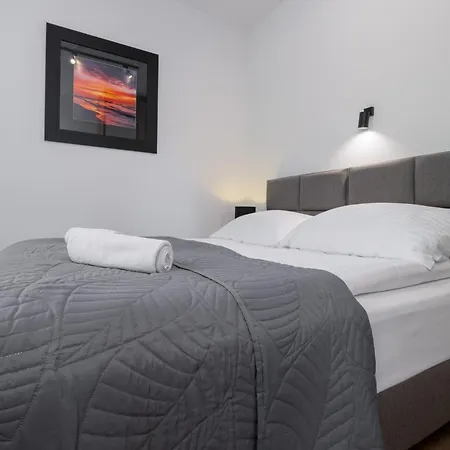 Rozewska 30 Jastrzębia Góra