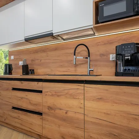 Rozewska 30 * Jastrzębia Góra