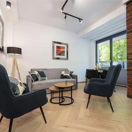 Rozewska 30 Apartman *