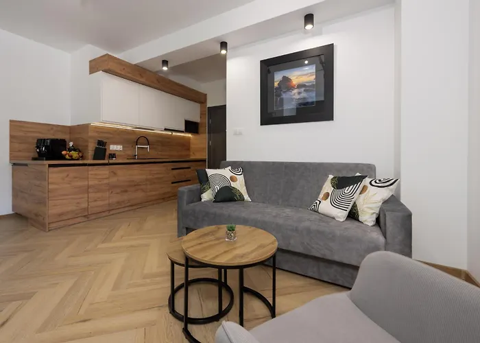 Rozewska 30 Jastrzębia Góra